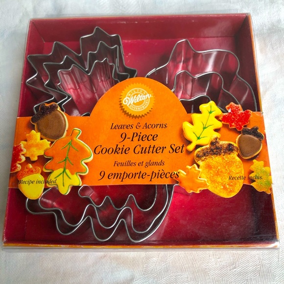 Wilton Other - Vintage Wilton Leaves & Acorns 9 Piece Cookie Cutter Set NEW in Box